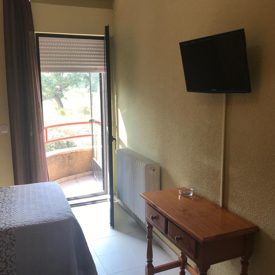 Hotel Restaurante Jarilla 外观 照片