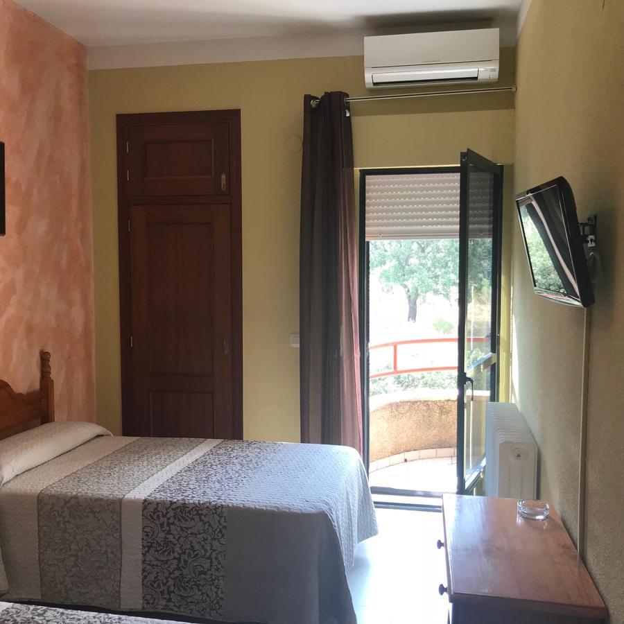 Hotel Restaurante Jarilla 外观 照片